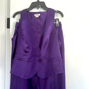 NWT Stunning Jason Wu ladies pants and vest it’s just fabulous